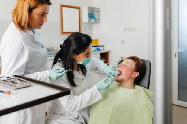Best Emergency Gum Treatment in Toledo, IL
